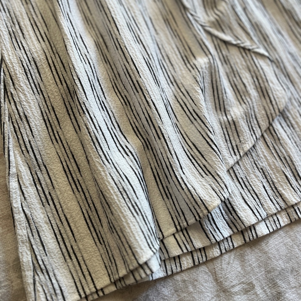 Calvin Klein Black Striped and White Sleeveless Sundress - Picture 3 of 14